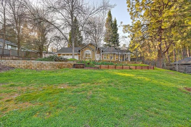 15326 Stinson Dr, Grass Valley, CA 95949