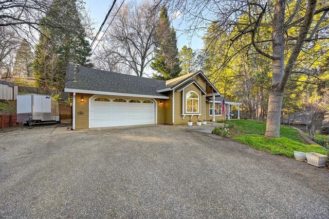 15326 Stinson Dr, Grass Valley, CA 95949