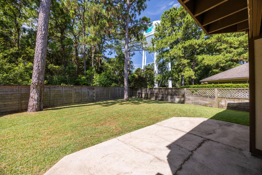 Image 30 of property listing at 1911 W Mistral Lane, Fort Walton Beach, FL 32547