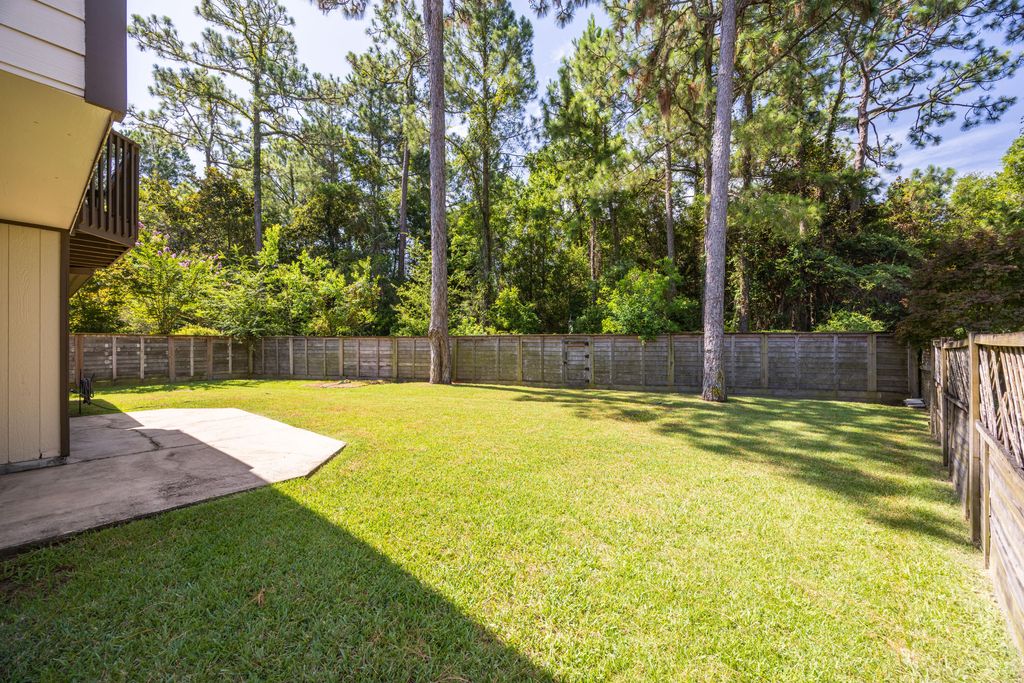 Image 35 of property listing at 1911 W Mistral Lane, Fort Walton Beach, FL 32547