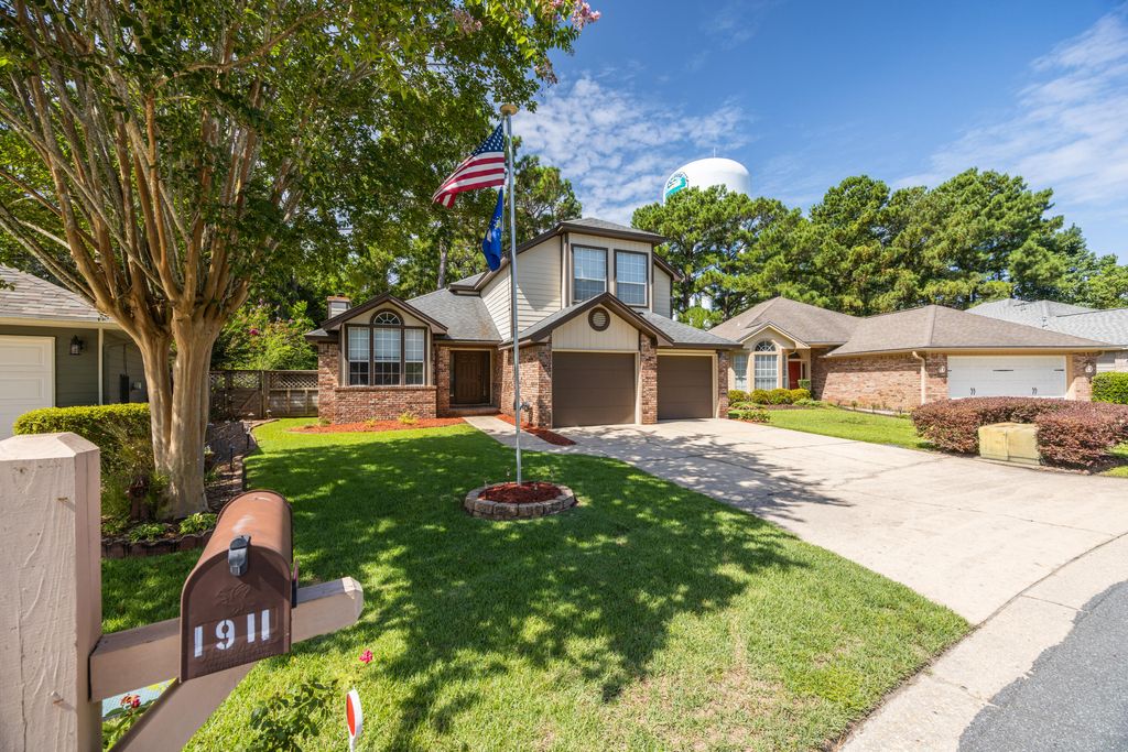 Image 37 of property listing at 1911 W Mistral Lane, Fort Walton Beach, FL 32547
