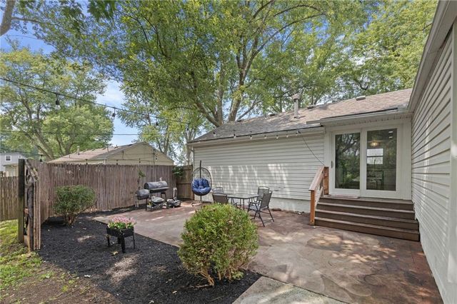 3003 E 171st Street, Belton, MO 64012