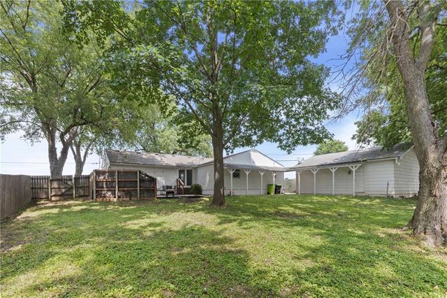 3003 E 171st Street, Belton, MO 64012