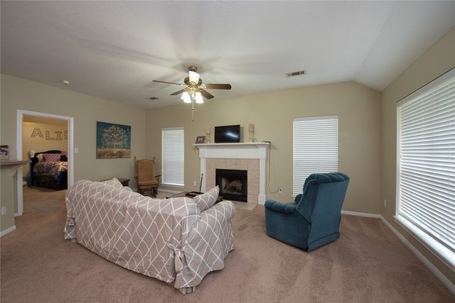 903 Lincoln Avenue, College Station, TX 77840