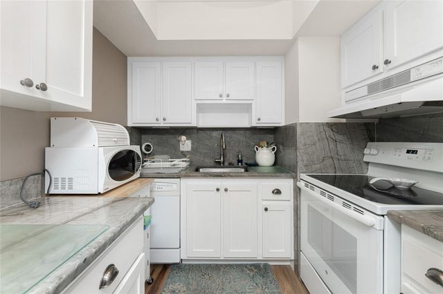 96 BOUNDARY BOULEVARD 129, Rotonda West, FL 33947