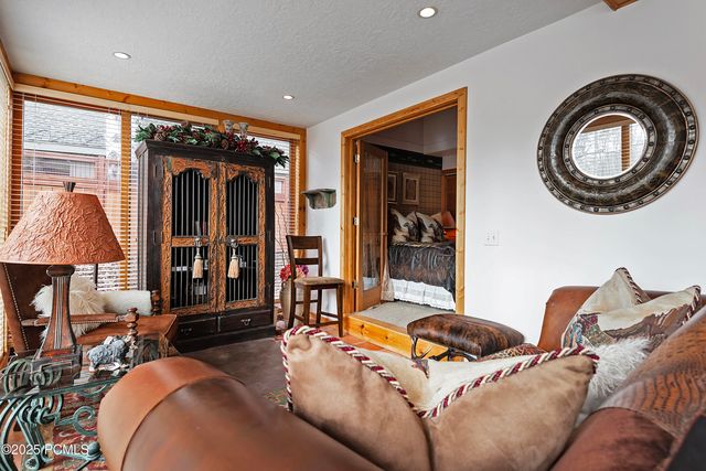 4 Bonanza Court, Park City, UT 84060