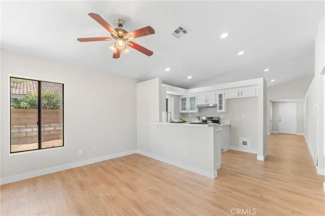 43552 Yew Street, Lancaster, CA 93536
