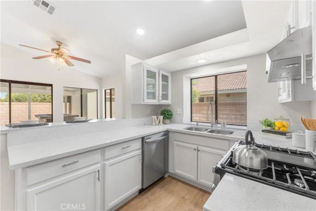 43552 Yew Street, Lancaster, CA 93536