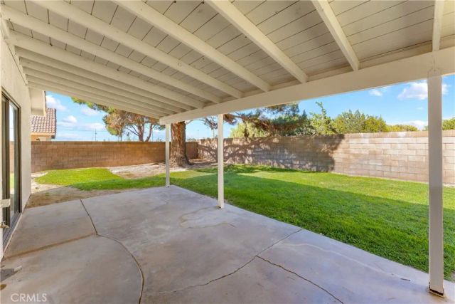 43552 Yew Street, Lancaster, CA 93536