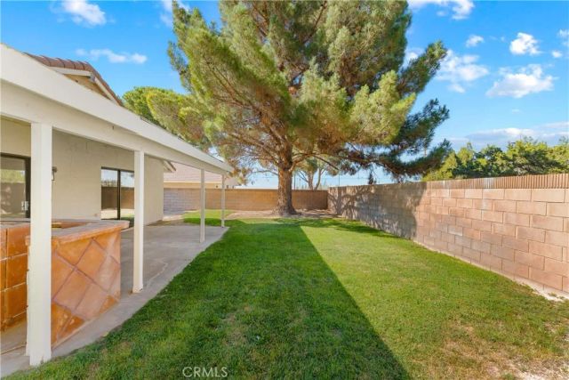 43552 Yew Street, Lancaster, CA 93536
