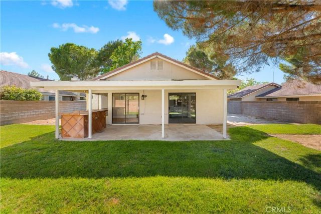 43552 Yew Street, Lancaster, CA 93536
