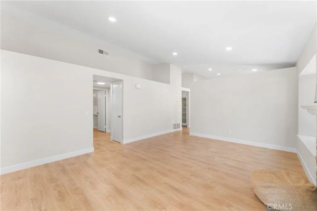 43552 Yew Street, Lancaster, CA 93536