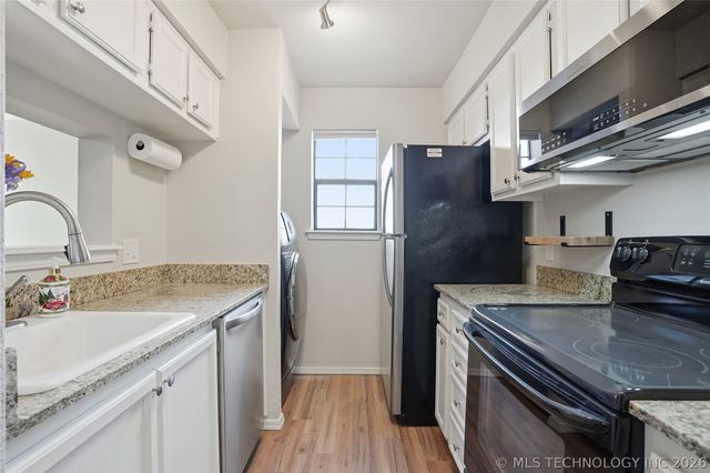 2826 E 90th Street 1602, Tulsa, OK 74137