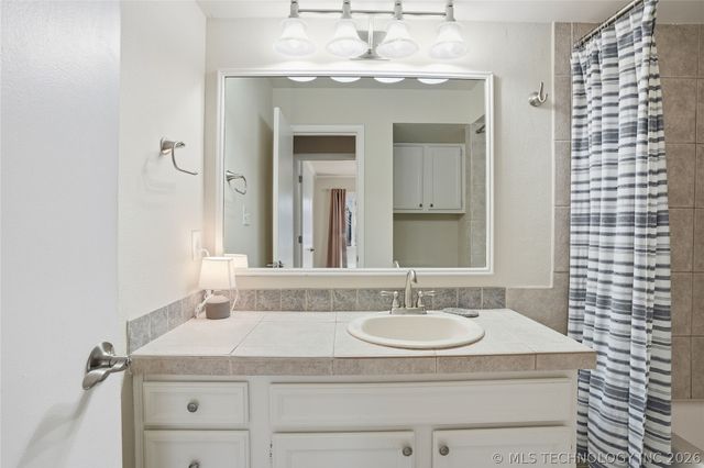 2826 E 90th Street 1602, Tulsa, OK 74137