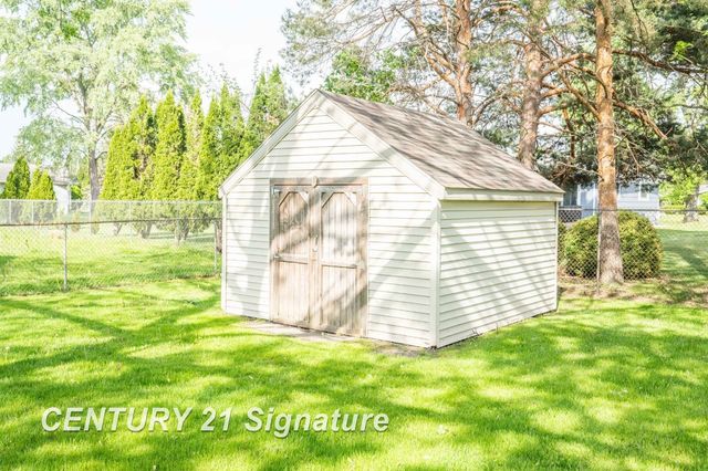 1650 Fromm Drive, Saginaw Twp, MI 48638