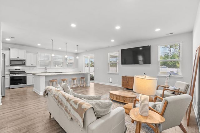 4008 Dewberry Ln., Myrtle Beach, SC 29579