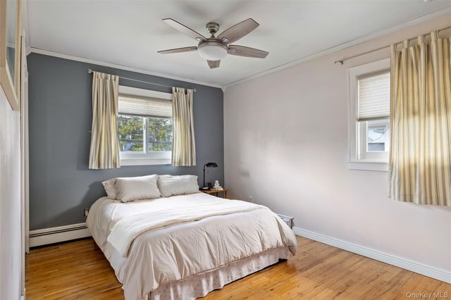 139 Baker Court, Island Park, NY 11558