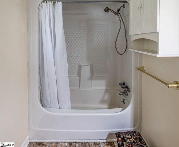 109 Edgewood Avenue, Easley, SC 29640