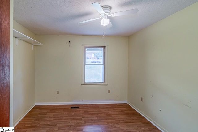 109 Edgewood Avenue, Easley, SC 29640