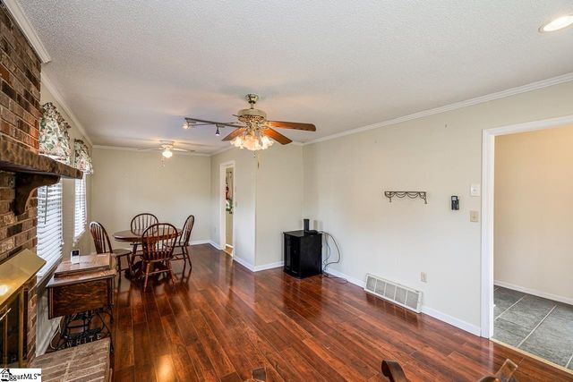 109 Edgewood Avenue, Easley, SC 29640