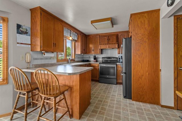 2154 NELLIE LANE, Green Bay, WI 54311