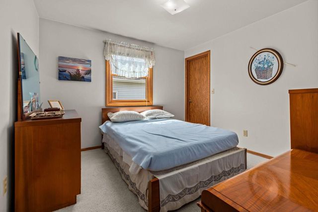 2154 NELLIE LANE, Green Bay, WI 54311