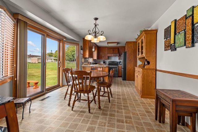 2154 NELLIE LANE, Green Bay, WI 54311