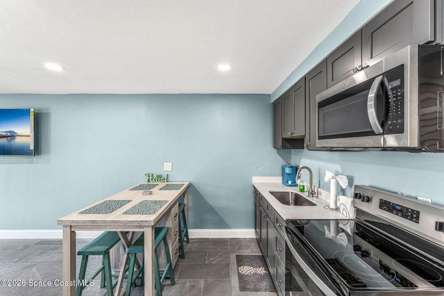 2189 Pineapple Avenue, Melbourne, FL 32935