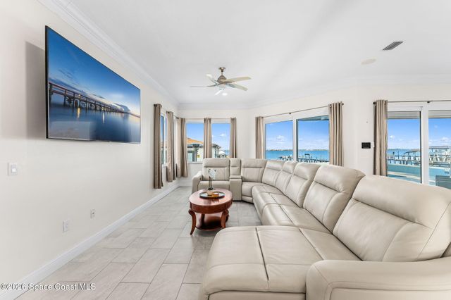 2189 Pineapple Avenue, Melbourne, FL 32935