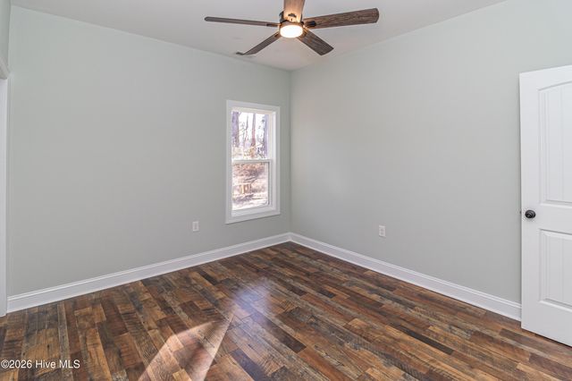 105 Franklin Street, La Grange, NC 28551