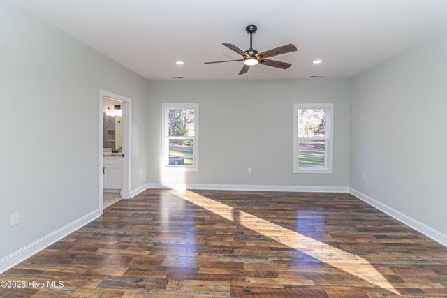 105 Franklin Street, La Grange, NC 28551