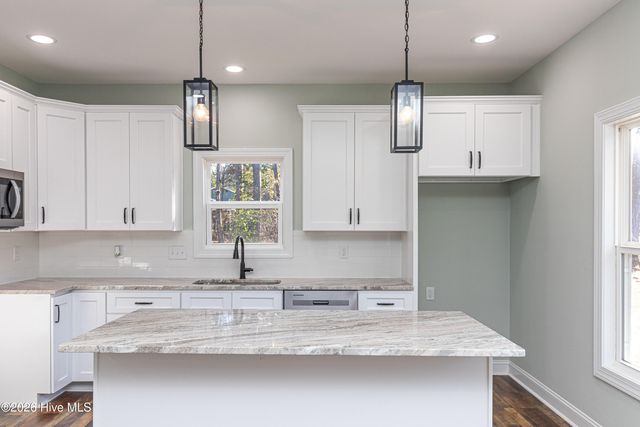 105 Franklin Street, La Grange, NC 28551