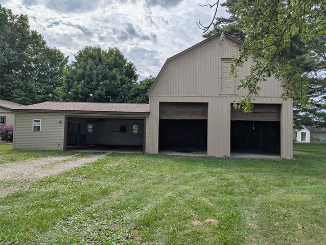 4407 N State Road, Davison, MI 48423