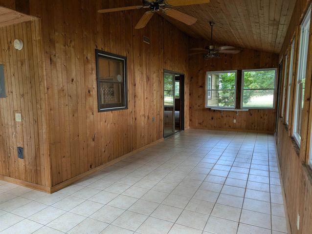 4407 N State Road, Davison, MI 48423