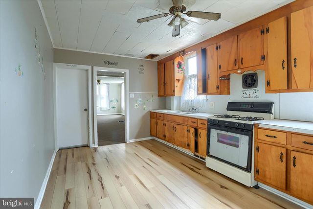 826 FERN PL, York, PA 17404