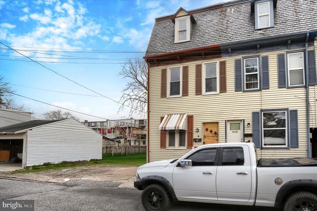 826 FERN PL, York, PA 17404