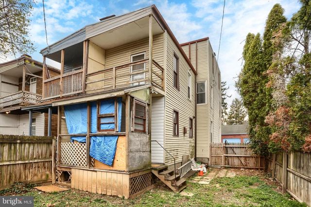 826 FERN PL, York, PA 17404