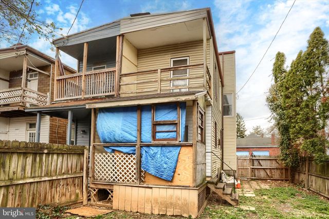826 FERN PL, York, PA 17404