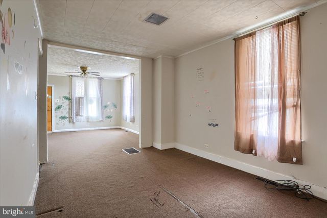 826 FERN PL, York, PA 17404