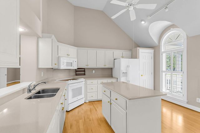 200 Castle Harbor Drive, Summerville, SC 29483