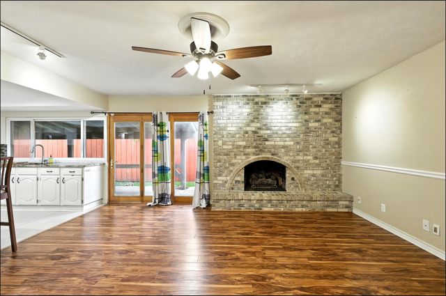 1824 Castille Drive, Carrollton, TX 75007