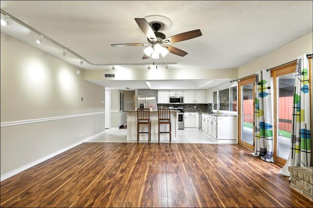 1824 Castille Drive, Carrollton, TX 75007