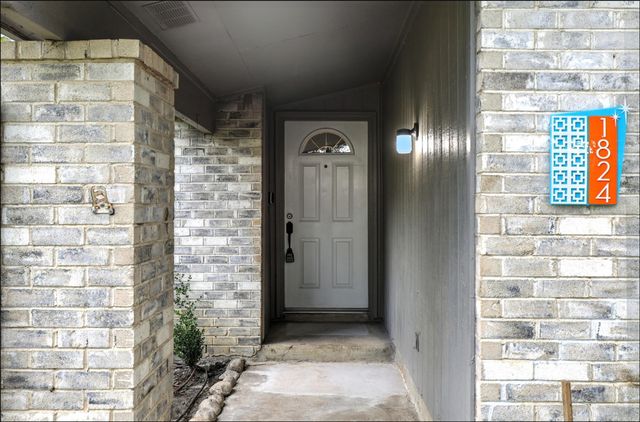 1824 Castille Drive, Carrollton, TX 75007