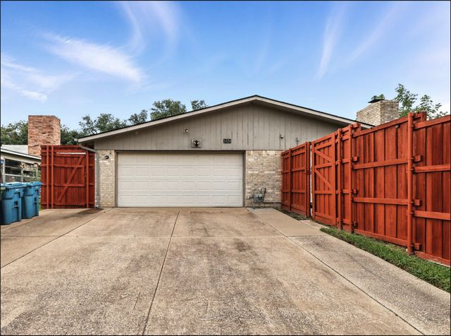 1824 Castille Drive, Carrollton, TX 75007
