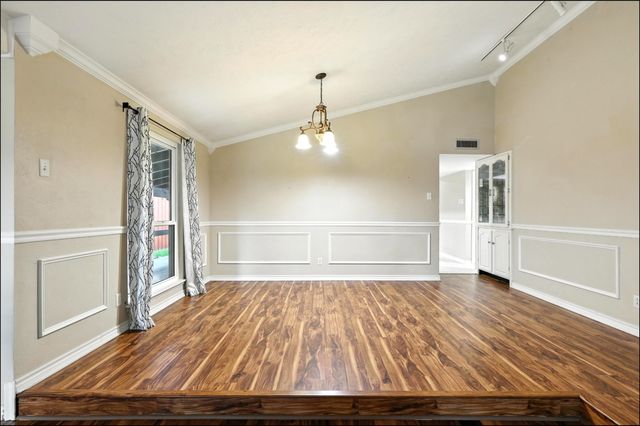 1824 Castille Drive, Carrollton, TX 75007