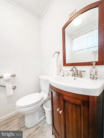 82 E MAIN ST, Lonaconing, MD 21539