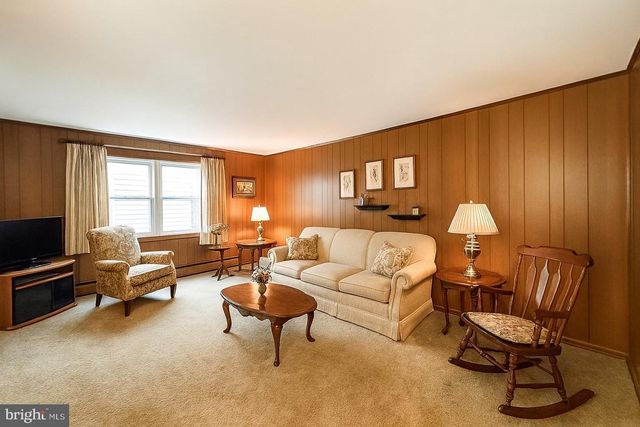 82 E MAIN ST, Lonaconing, MD 21539