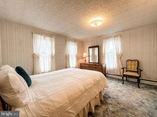 82 E MAIN ST, Lonaconing, MD 21539