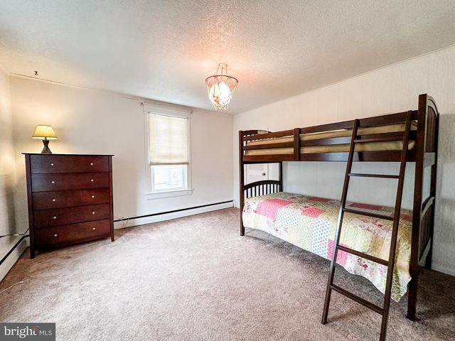 82 E MAIN ST, Lonaconing, MD 21539