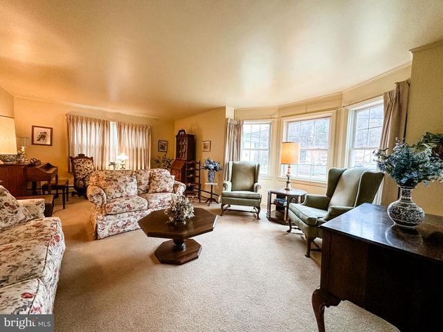 82 E MAIN ST, Lonaconing, MD 21539